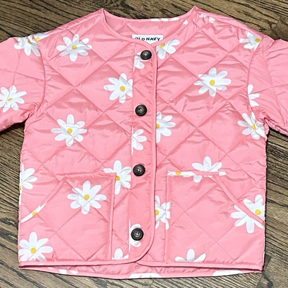 Old Navy Lightweight Quilted Jacket - size 8. - Picture 2 of 5